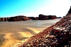 介護職の手取りが少ない場合、生活苦をどう乗り越えるべきか？