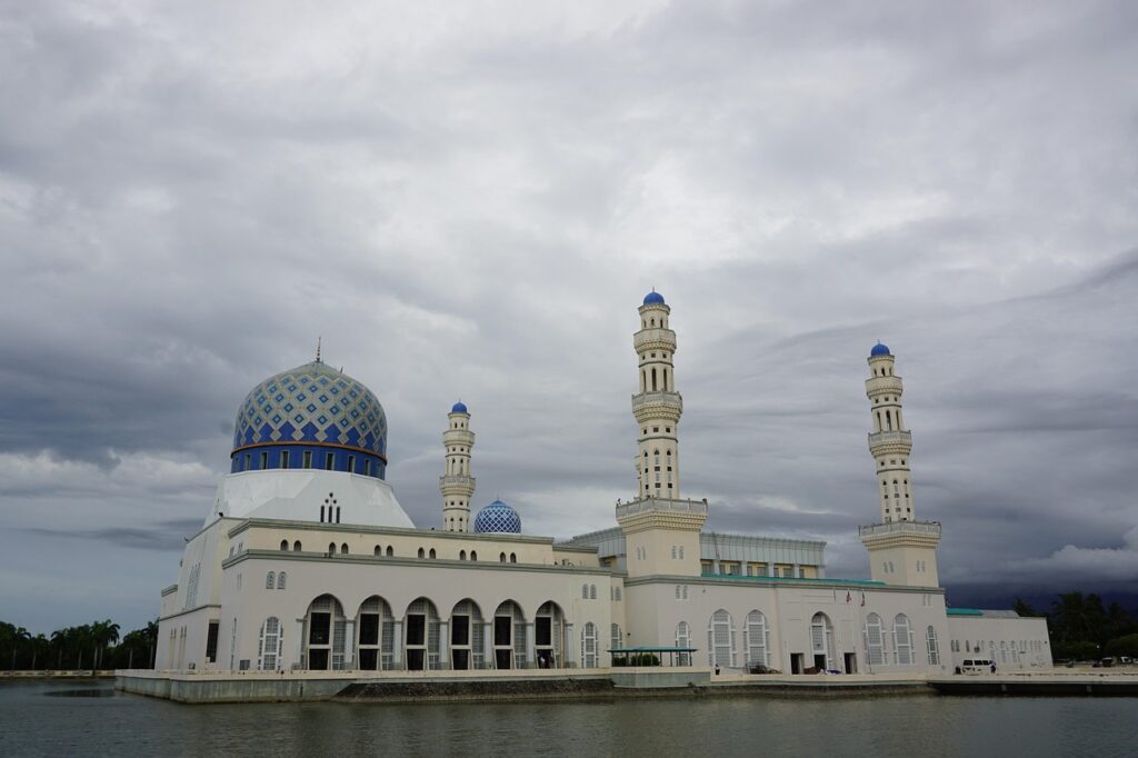 契約社員から介護職への正社員転職はどう進めるべき？