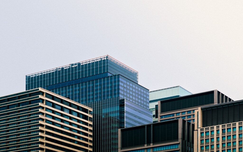 介護職での職場いじめに対する効果的な対処法は？